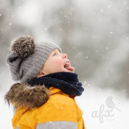 Скачать звуки Детские песни про снежинки