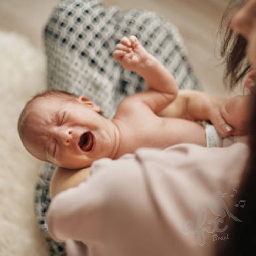 Скачать звуки плача новорожденного